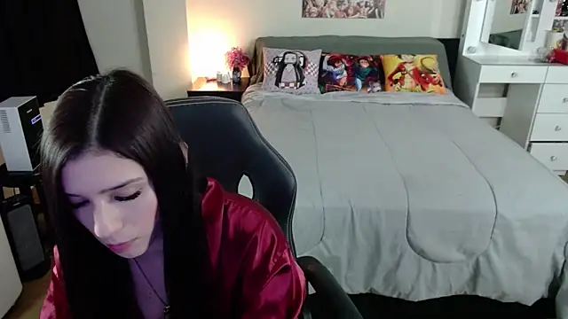 Snapshot of kittykat18x chatting on June 19, 2026, 11:53 pm kittykat18x online show from June 19, 2026, 11:53 pm