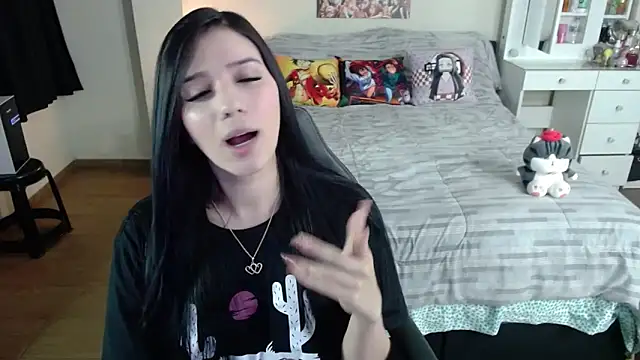 Snapshot of kittykat18x chatting on February 1, 2026, 2:21 am kittykat18x online show from February 1, 2026, 2:21 am