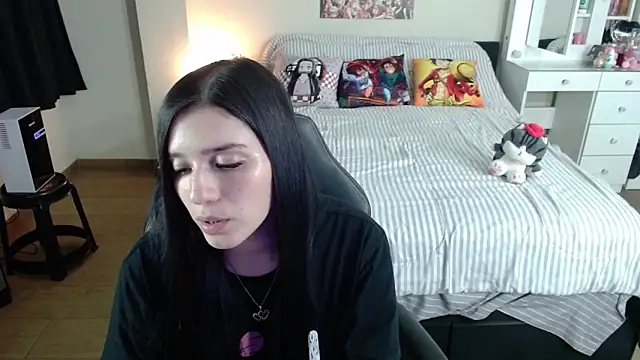 Snapshot of kittykat18x chatting on February 21, 2026, 2:13 am kittykat18x online show from February 21, 2026, 2:13 am