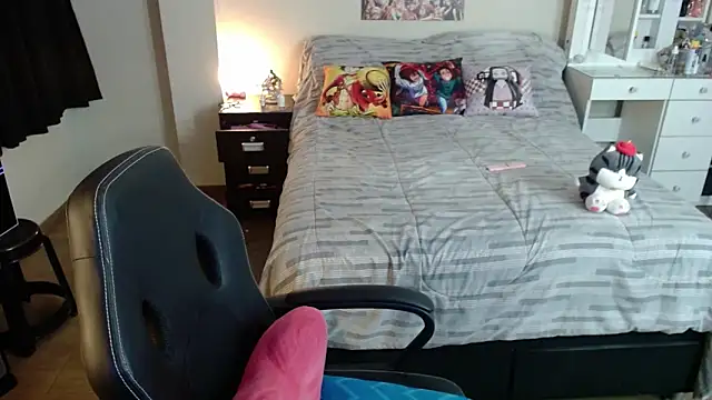 Snapshot of kittykat18x chatting on October 28, 2025, 1:17 am kittykat18x online show from October 28, 2025, 1:17 am