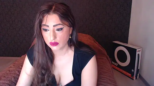 Snapshot of RebeccaStone chatting on April 24, 2026, 3:41 am RebeccaStone online show from April 24, 2026, 3:41 am