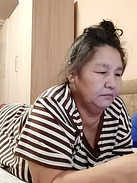 Zulfiya Bruce online show from October 19, 2025, 1:36 pm