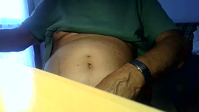 tachione2 online show from September 17, 2025, 3:03 pm