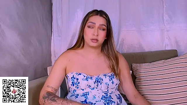 ISABELLASSMITH online show from October 21, 2025, 12:32 am