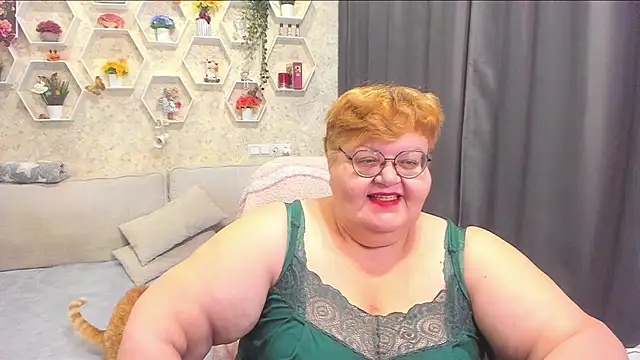  big love  online show from April 14, 2026, 8:14 pm