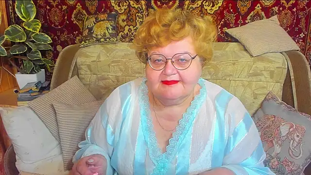  big love  online show from October 12, 2025, 7:59 pm