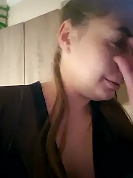 Keli Jessi online show from January 8, 2026, 7:09 pm