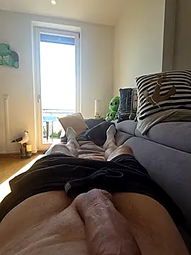 lovebbwgirly online show from April 21, 2026, 11:39 am