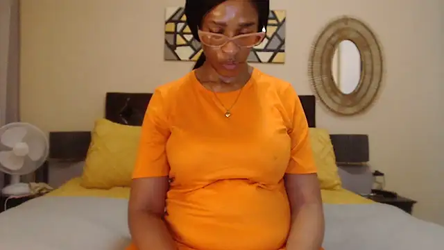 Creamyass22 online show from November 24, 2025, 4:29 pm