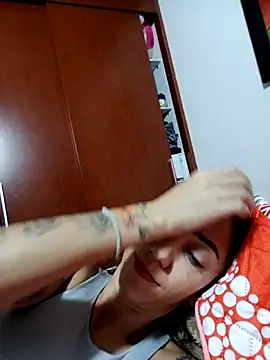 Snapshot of LunaZambrano chatting on November 30, 2025, 4:08 pm LunaZambrano online show from November 30, 2025, 4:08 pm