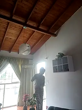 LunaZambrano online show from March 23, 2026, 4:07 pm