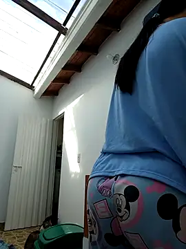 Snapshot of LunaZambrano chatting on January 10, 2026, 2:12 pm LunaZambrano online show from January 10, 2026, 2:12 pm