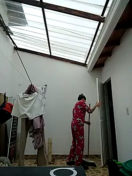 Snapshot of LunaZambrano chatting on February 24, 2026, 2:29 pm LunaZambrano online show from February 24, 2026, 2:29 pm