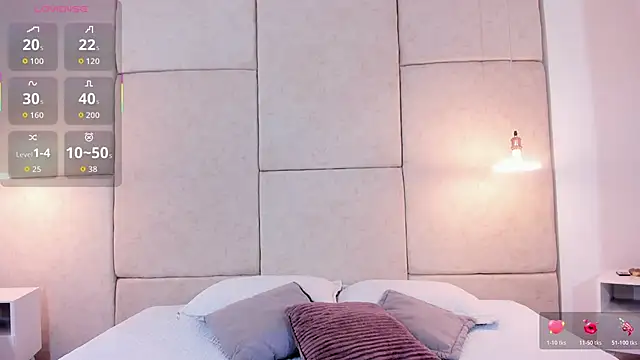 Snapshot of aisha_vs chatting on December 4, 2025, 12:48 pm aisha vs online show from December 4, 2025, 12:48 pm