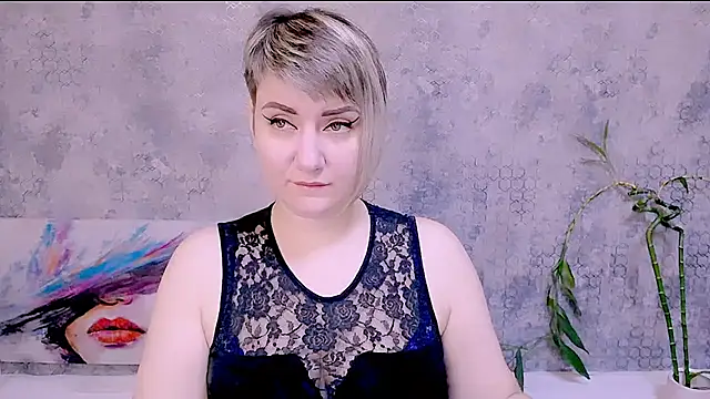 Djullia online show from November 6, 2025, 7:01 am