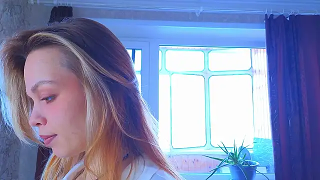 sinteas online show from March 12, 2026, 11:14 am