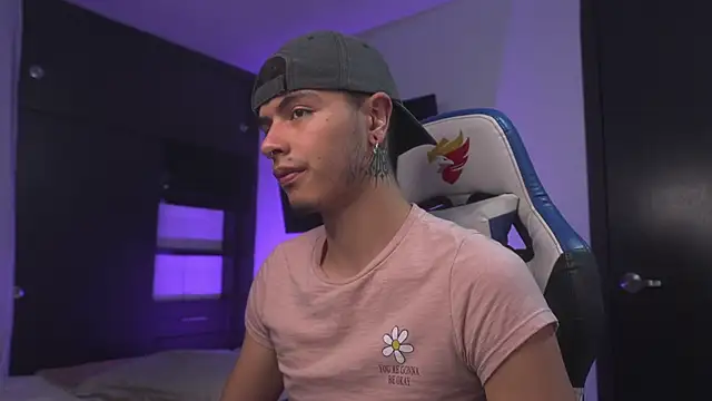 Snapshot of _morghan_ chatting on February 12, 2026, 12:43 am morghan online show from February 12, 2026, 12:43 am