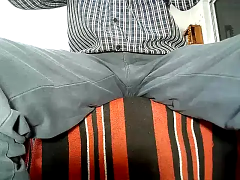 manan28 online show from November 6, 2025, 9:57 am