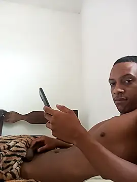 Pretinhoo25 online show from February 24, 2026, 2:51 pm