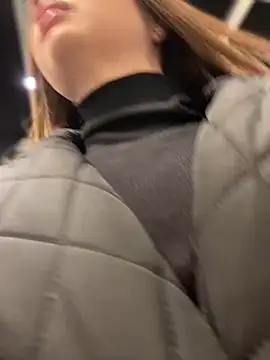 KrisMagnoly online show from March 15, 2026, 5:09 pm