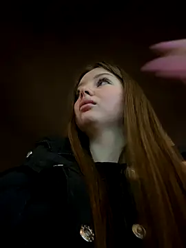 Snapshot of KrisMagnoly chatting on November 2, 2025, 5:51 pm KrisMagnoly online show from November 2, 2025, 5:51 pm