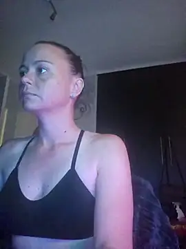 MrsBunnyBum online show from April 10, 2026, 7:26 am