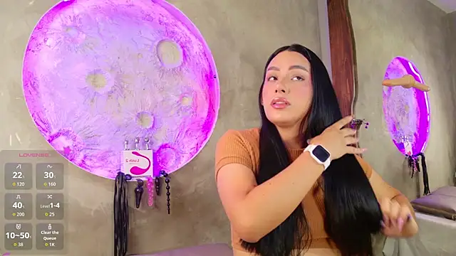 dojacandice online show from April 17, 2026, 10:34 pm