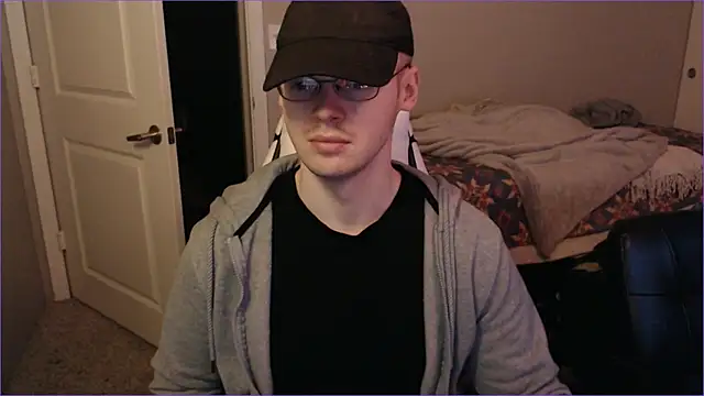 doloresman online show from February 11, 2025, 11:44 pm