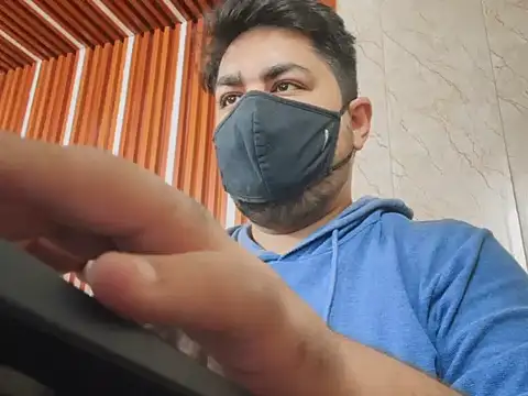 Snapshot of A4h_odin1 chatting on October 31, 2025, 7:49 am A4h odin1 online show from October 31, 2025, 7:49 am