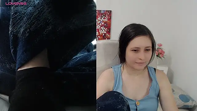 Snapshot of tania_sweet__ chatting on July 4, 2026, 5:50 pm tania sweet online show from July 4, 2026, 5:50 pm
