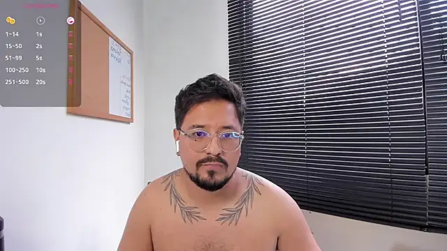 Snapshot of DaviidEvans_ chatting on December 22, 2024, 6:15 pm DaviidEvans online show from December 22, 2024, 6:15 pm