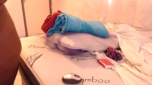 XXEBONYTEAZERXX online show from November 30, 2025, 8:48 am