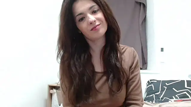 desirmiss1 online show from November 20, 2025, 8:04 am