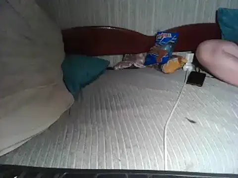 Alma Evelynne online show from March 18, 2025, 7:44 pm