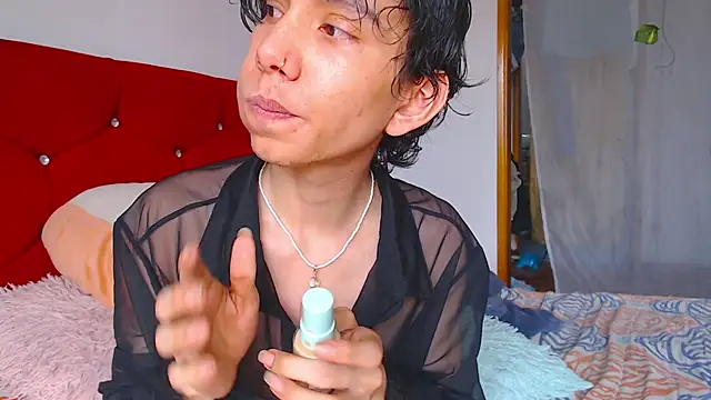 LAICK 01 online show from April 13, 2026, 7:07 pm