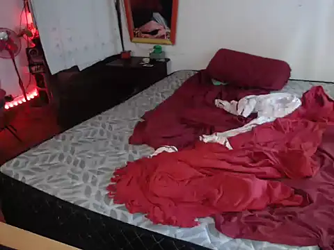 deftoolceles online show from November 4, 2025, 9:18 pm