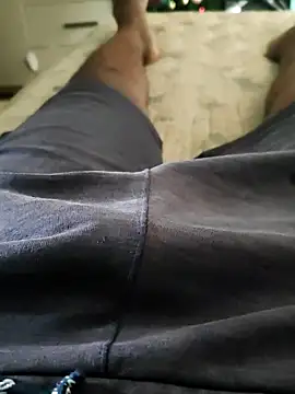 Arthu2r online show from December 2, 2025, 11:56 am