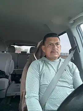 pumaHotz online show from December 4, 2024, 11:19 pm