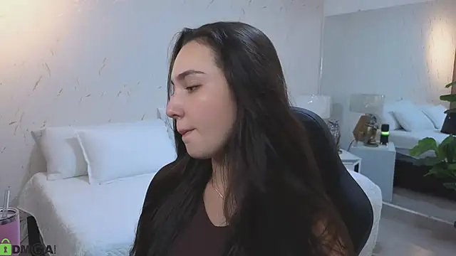 ava blue online show from March 7, 2026, 7:52 pm