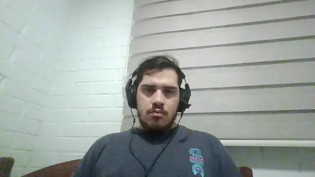 hung weeb online show from January 6, 2026, 1:42 am