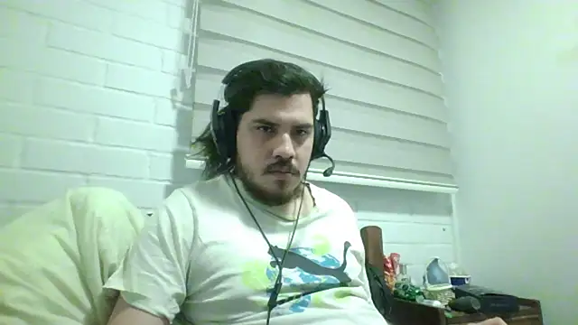 hung weeb online show from April 6, 2026, 3:35 am