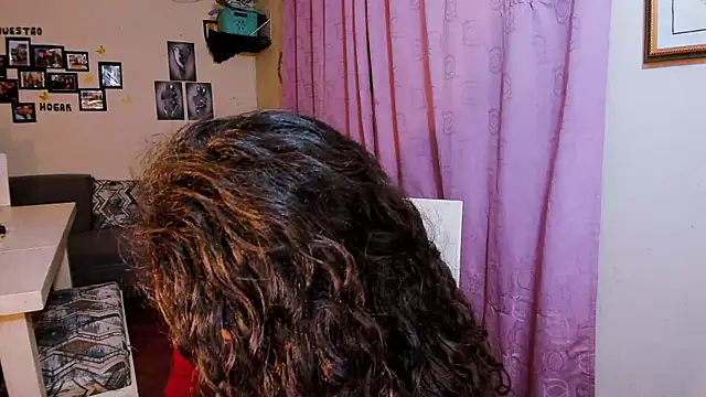 emma luxy online show from February 8, 2026, 1:47 am