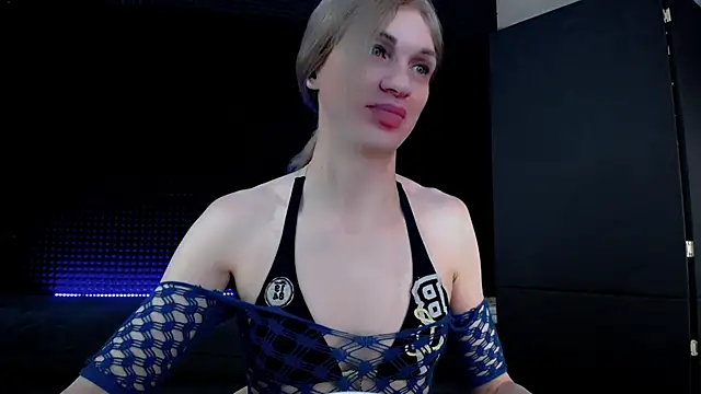 Snapshot of Hardy_Green chatting on September 13, 2025, 4:12 am Hardy Green online show from September 13, 2025, 4:12 am