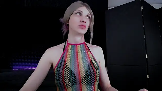 Snapshot of Hardy_Green chatting on November 18, 2025, 5:44 am Hardy Green online show from November 18, 2025, 5:44 am