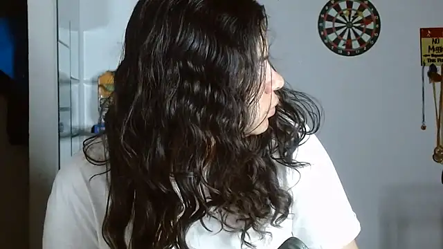 Snapshot of Nikkykora15 chatting on May 22, 2026, 1:36 am Nikkykora15 online show from May 22, 2026, 1:36 am