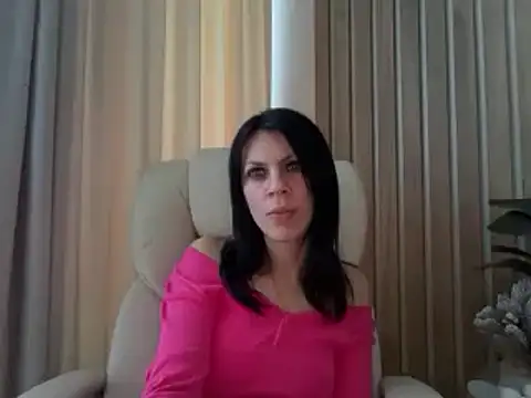 Snapshot of InjaAtHome chatting on February 6, 2026, 2:57 pm InjaAtHome online show from February 6, 2026, 2:57 pm