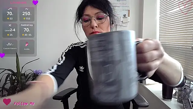 Snapshot of City_Kat chatting on September 24, 2025, 2:56 pm City Kat online show from September 24, 2025, 2:56 pm