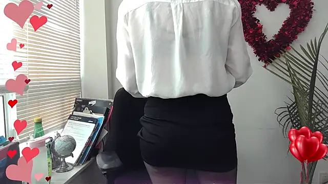 Snapshot of City_Kat chatting on February 11, 2025, 3:18 pm City Kat online show from February 11, 2025, 3:18 pm