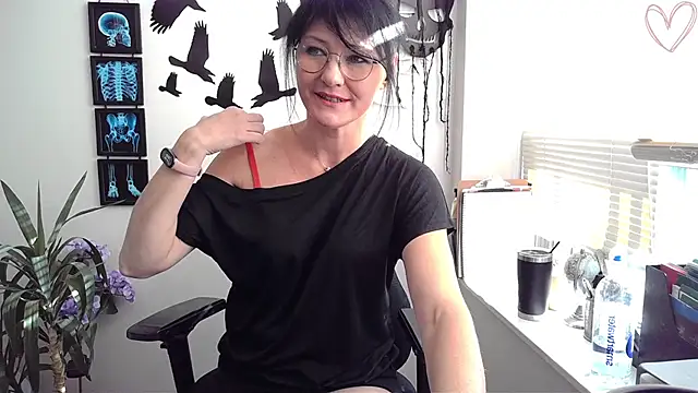 Snapshot of City_Kat chatting on October 14, 2025, 2:39 pm City Kat online show from October 14, 2025, 2:39 pm