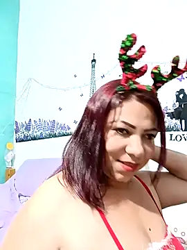 Snapshot of Alyona21 chatting on December 23, 2024, 11:39 pm Alyona21 online show from December 23, 2024, 11:39 pm
